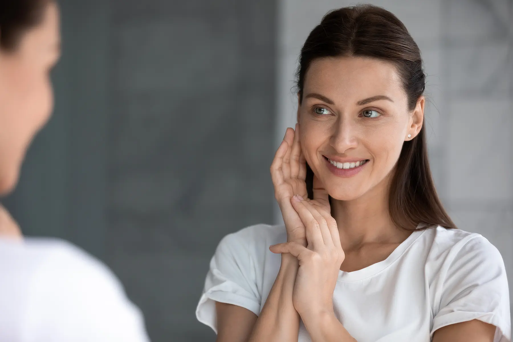 Clearer Skin Starts Here: The Best Facial for Acne-Prone Skin