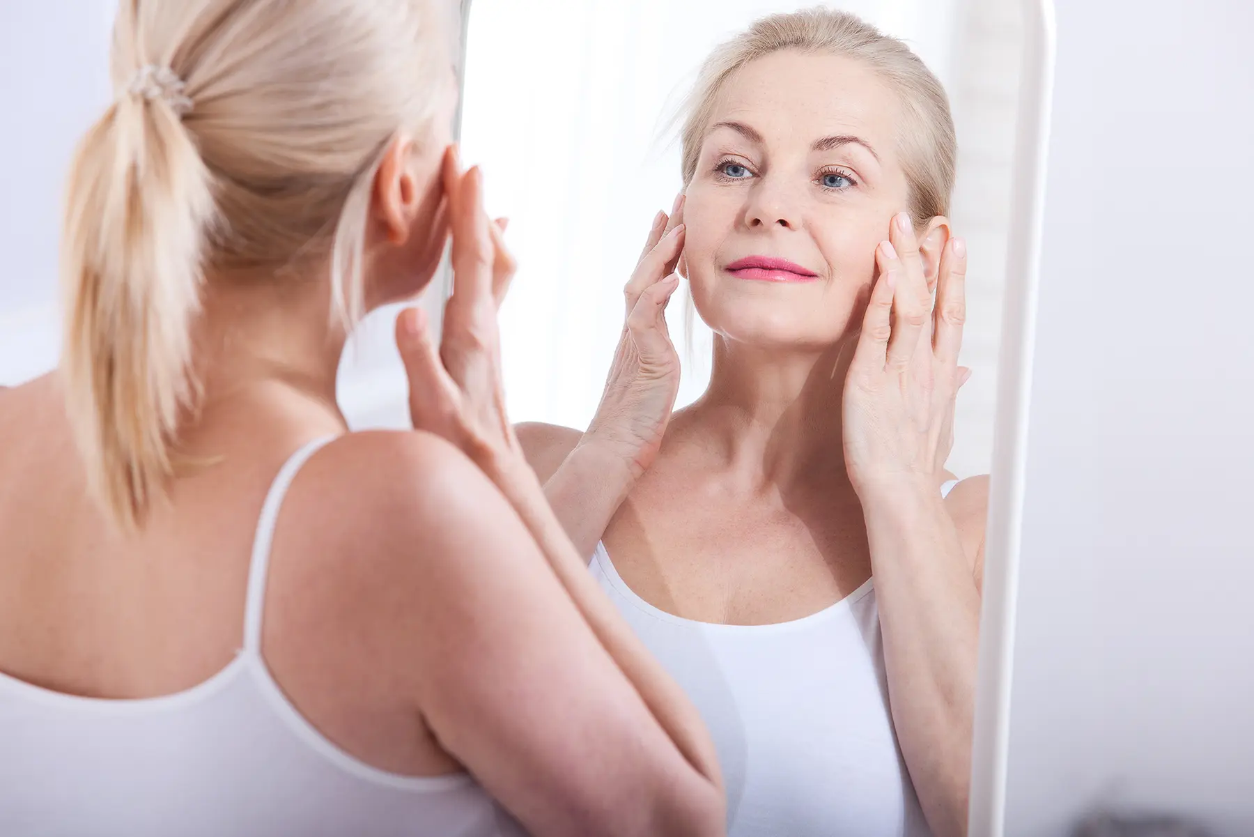 Glow Peptide Benefits for Skin Repair and Regeneration